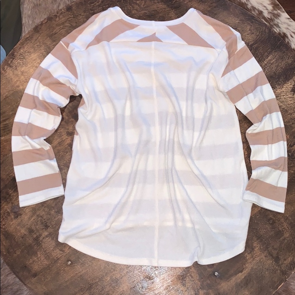 Striped top - Picture 2 of 2